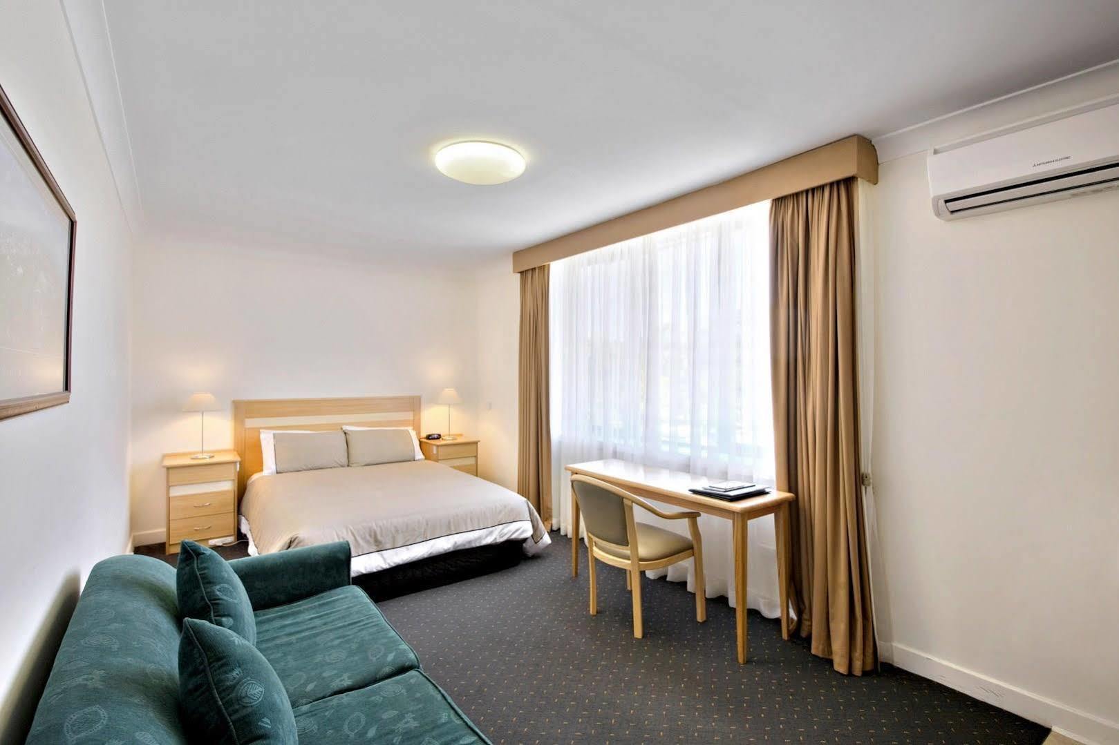 Melbourne'S Princes Park Hotel Exterior foto
